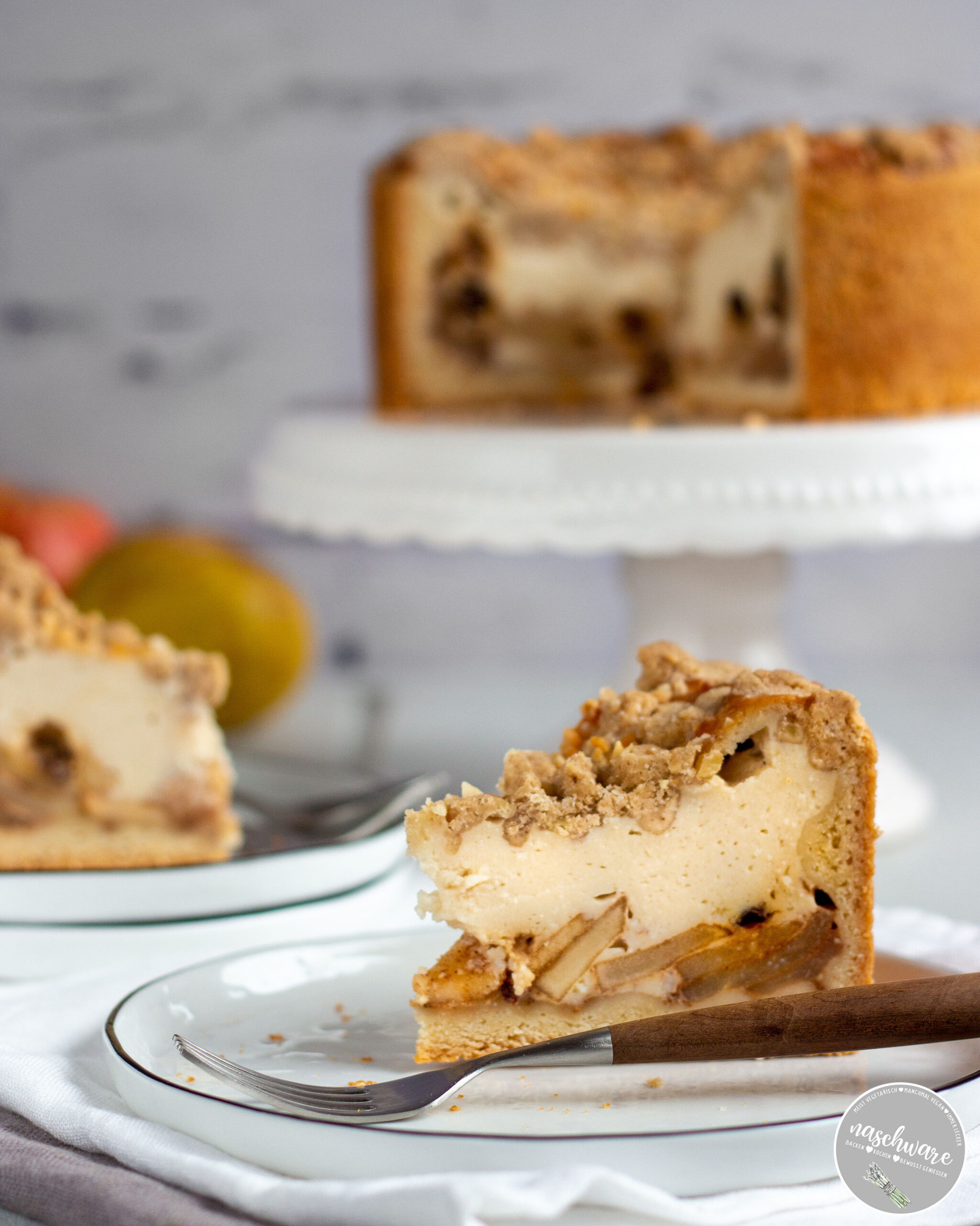 Herbstlicher Apfelkäsekuchen mit Zimtknusperstreusel - Rezept ...