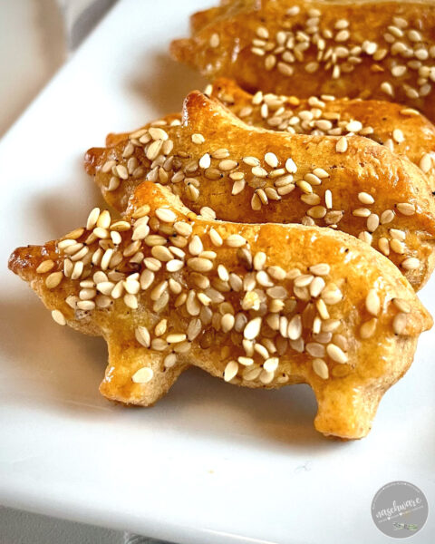 Käsegebäck - Glücksschweinchen - Rezept - naschware.de Käsegebäck - Glücksschweinchen - Rezept - naschware.de