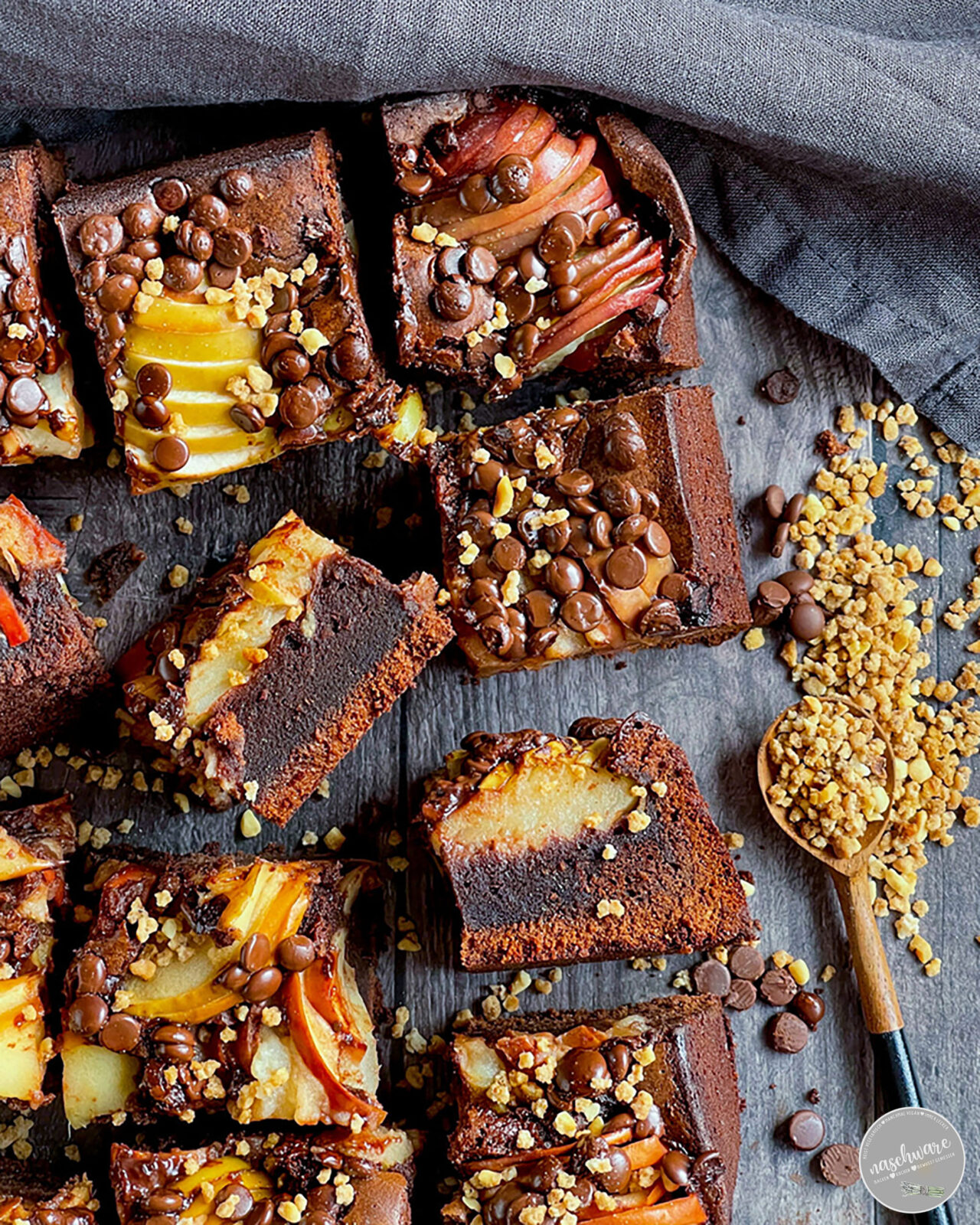 Double Chocolate Apfel Brownies - Rezept - naschware.de