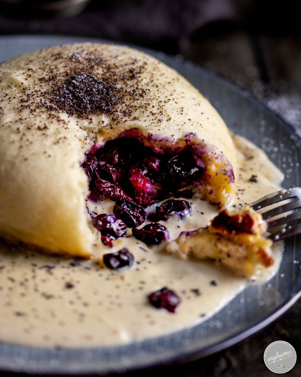 Gefüllte Dampfnudeln mit Vanillesoße - Rezept - naschware.de